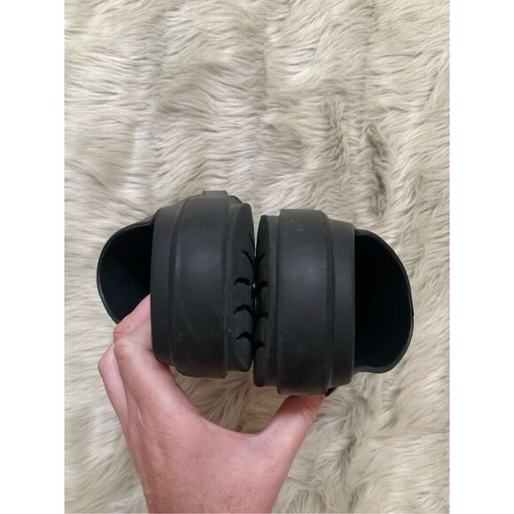 OOFOS Oocloog Clogs Sandals Mules Black Womens 11 Mens 9 Slip On Comfort - Picture 5 of 8